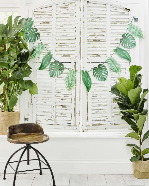 Tropical palm leaf paper garland