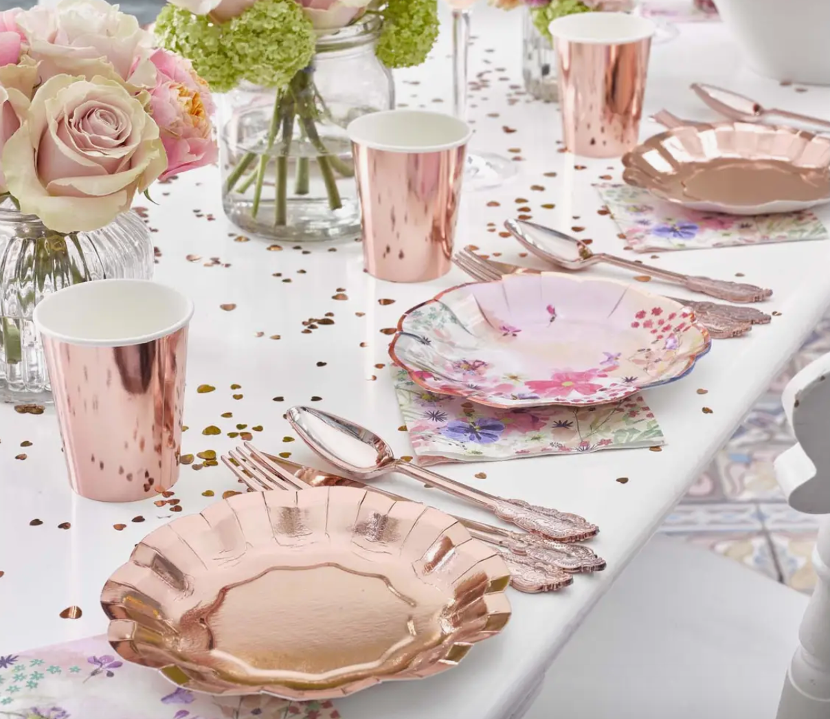 Set of 8 rose gold paper party cups